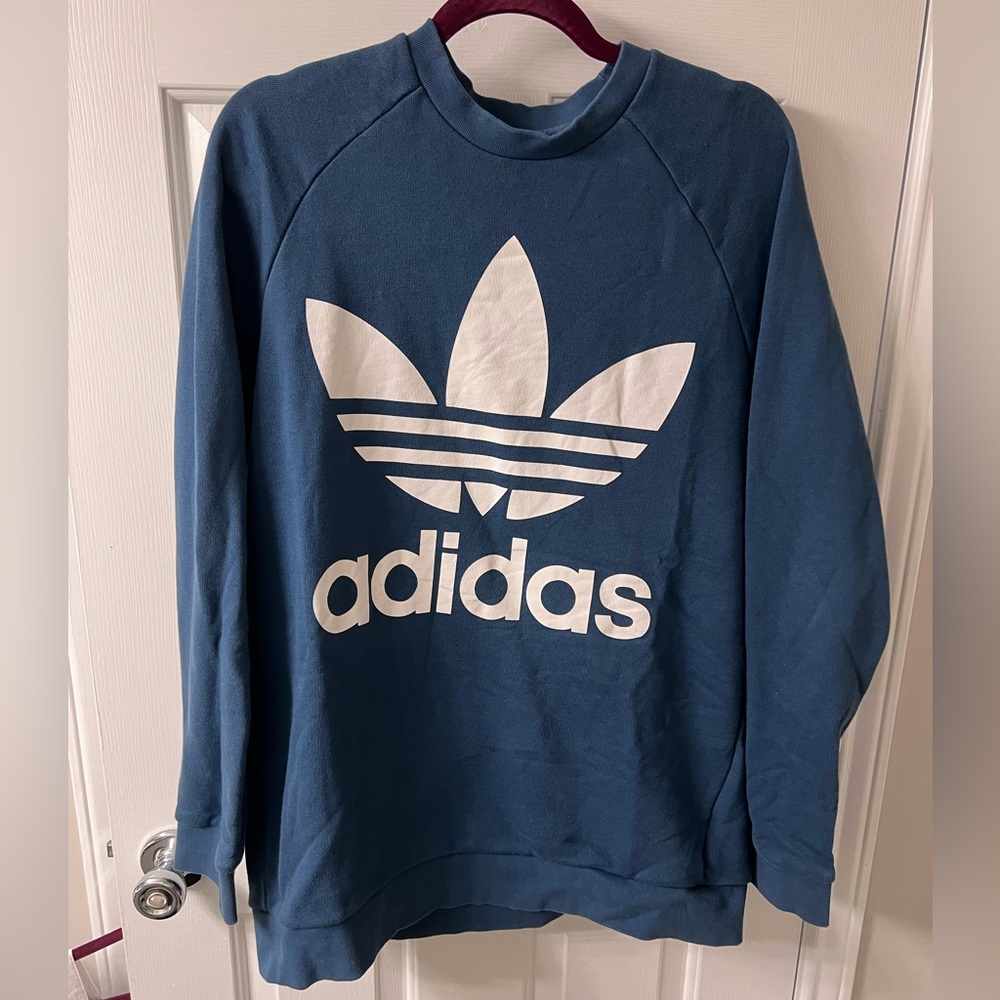 L Adidas Crewneck